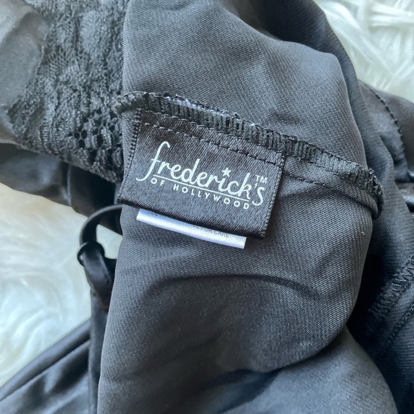 Fredricks of Hollywood sexy black lace slip/lingerie - Picture 8 of 10